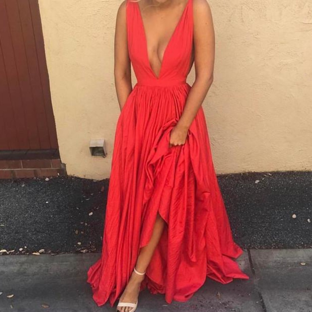 Summer, Sexy red plunge dress